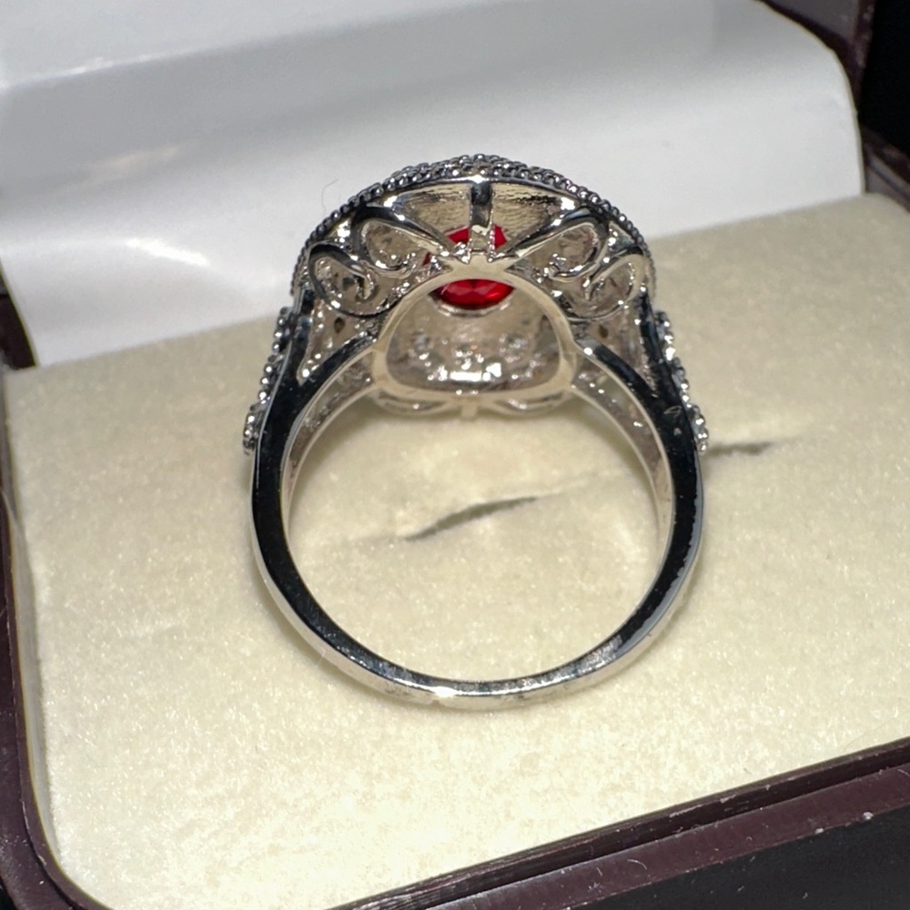 925 Sterling Silver Red Oval Halo Ring Womens Size 6 Cocktail Statement Regal - Picture 4 of 8